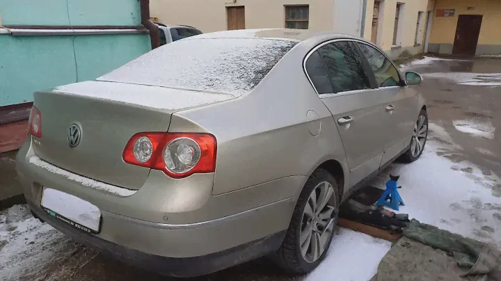 Заклинил электронный ручник пассат Б6. The electronic parking brake VW Passat B6 (3C5) is faulted.