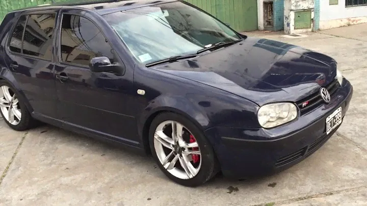 VOLKSWAGEN GOLF 2000 - XANGO AUTOS