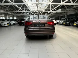 Volkswagen Jetta 1.6 AT (110 л.с.) 2016