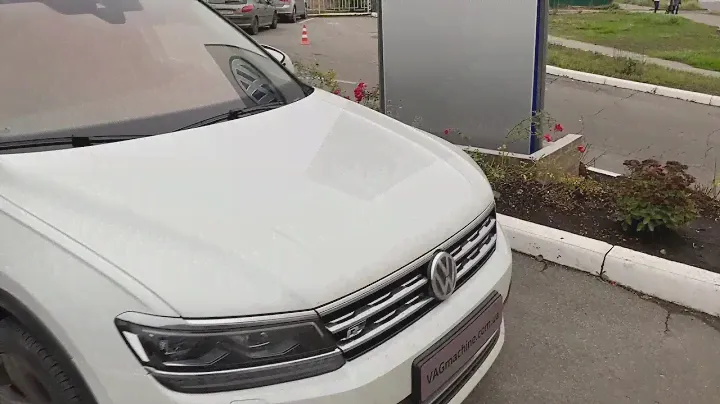 Климат-комфортное ветровое стекло с плёночным обогревом. VW Tiguan R-line 2.0TSI 2019