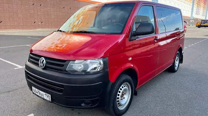 Volkswagen Caravelle 2.0 MT 2012