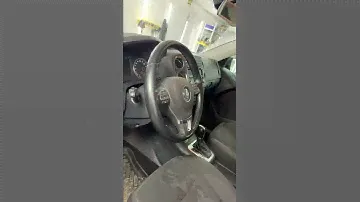 Volkswagen Tiguan - химчистка салона автомобиля, перетяжка руля натуральной кожей Nappa