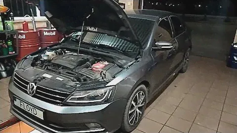 Замена масла в механической коробке пятиступка (0A4) на VW Jetta 163
