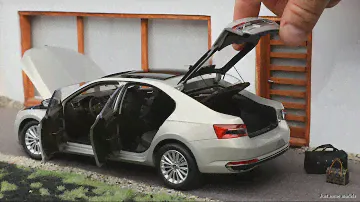 1:18 Skoda Superb III (B8) facelift TSI 380, gold - Paudi [Unboxing]