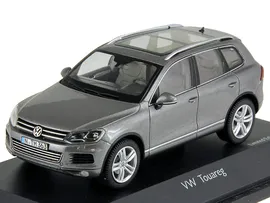 Масштабная модель Volkswagen Touareg 2010 серый металлик лучшая цена!