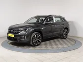 Volkswagen Tayron 2023 2 л. 4WD робот