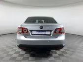 VOLKSWAGEN Jetta 1.6, 2009
