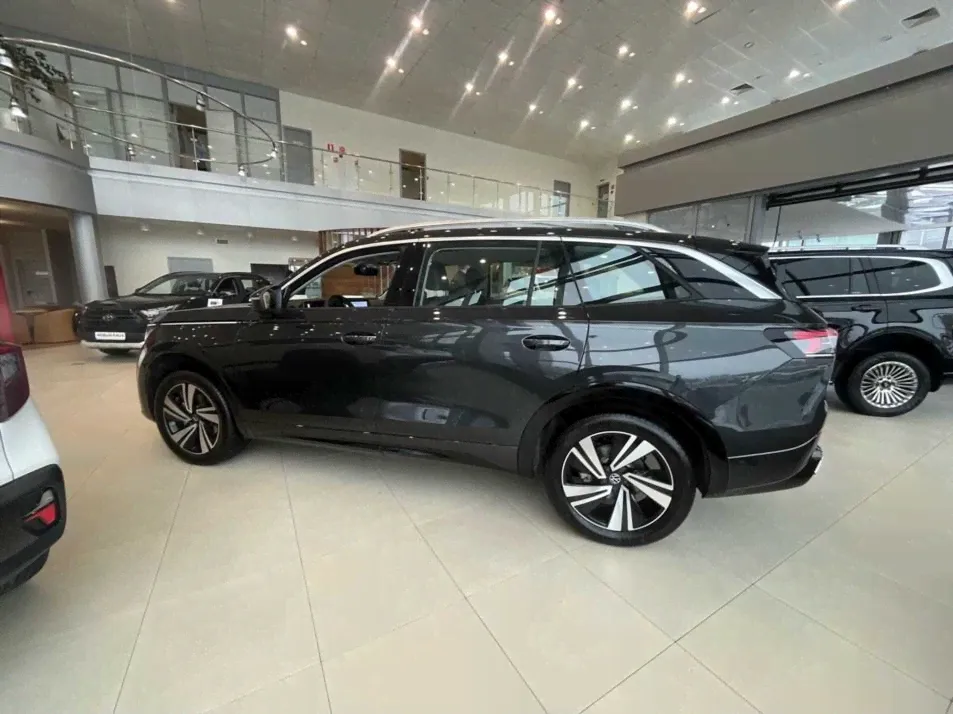 Volkswagen Tavendor с пробегом-3