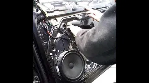 Как снять извлечь заменить стекло передних дверей VW PASSAT B6 B7 demontaz zamiana szyby drzwi przod