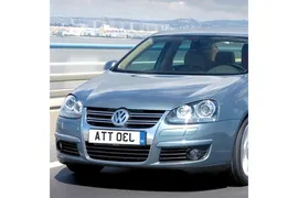 Бампер передний в цвет кузова Volkswagen Jetta 5 (2005-2010)