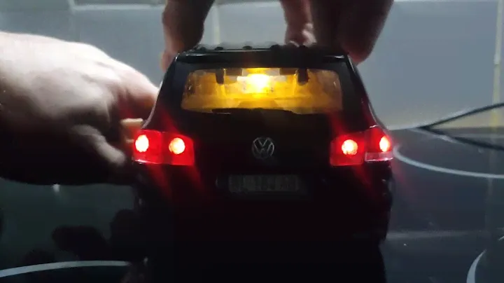 Bburago 1/18 VW touareg à LEDs