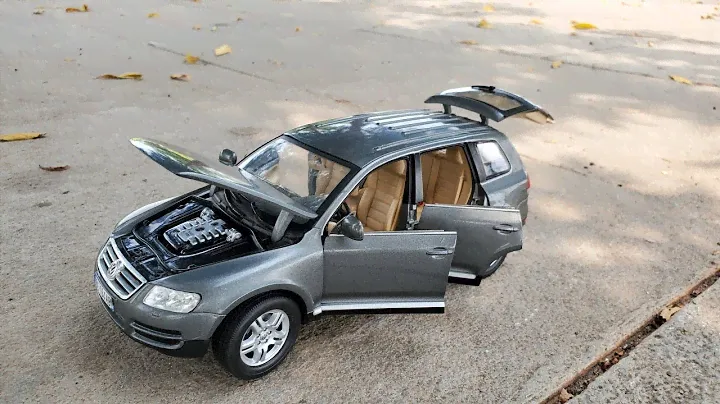 Bburago 1:18 Volkswagen Touareg   V10 TDI (2002) Review