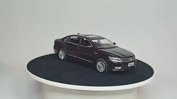 Volkswagen Passat Коллекционная модель 1:32 черный