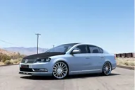 Накладка сплиттер на передний бампер на Volkswagen Passat B7
