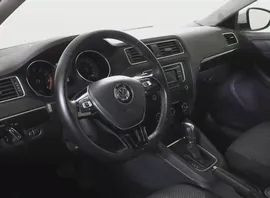 Volkswagen Jetta VI Рестайлинг