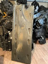 Защита днища левая 5C6825201 Фольксваген Джетта 6 / Volkswagen Jetta 6 2011 - 2018 г.в.