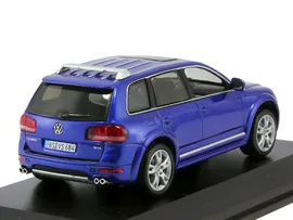 Масштабная модель Volkswagen Touareg W12 синий лучшая цена!