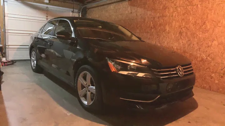 Volkswagen Passat 2012–2016 — Замена зажима козырька