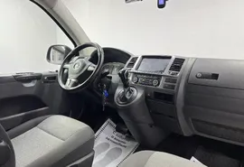 Volkswagen Caravelle T6, 2.0 Дизель, 2015 г.