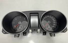 Щиток приборов (приборная панель) Volkswagen Golf 6 поколение (2008-2015), 8544594