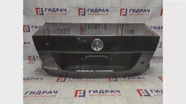 Крышка багажника Volkswagen Polo Sedan (Mk5) 6RU827025A.