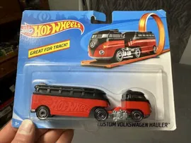 Hot Wheels 2019 Track Stars Custom Volkswagen Hauler $11