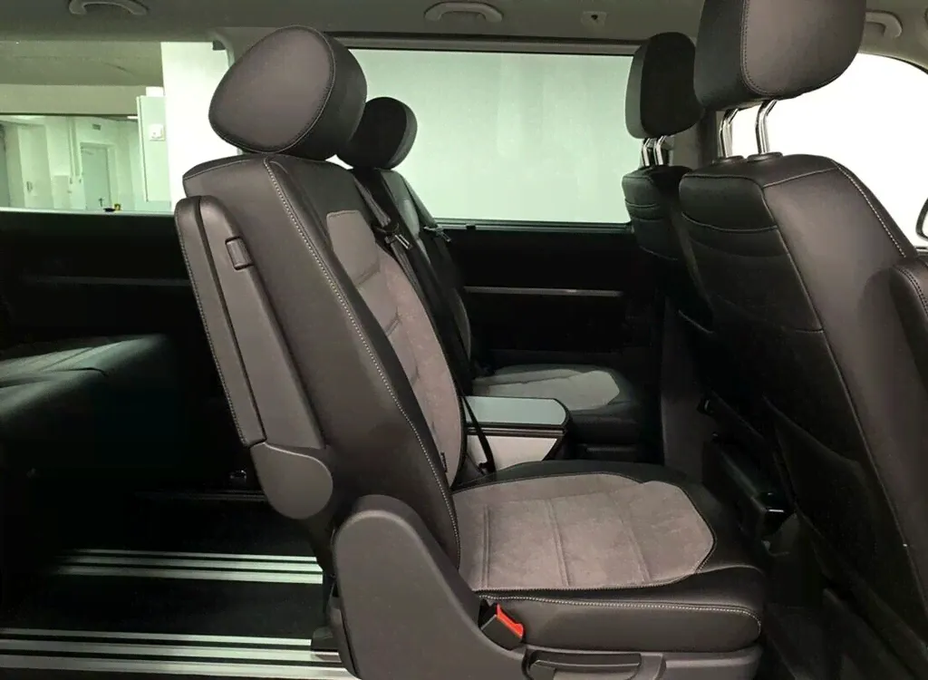 Volkswagen Multivan T6 Рестайлинг-1