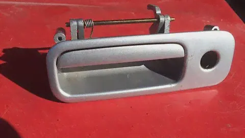 Замок крышки багажника (ляды) VW T5