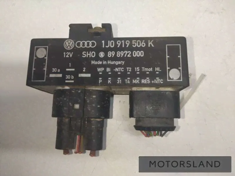 Блок управления вентилятора Volkswagen Bora 2002г. (артикул 225-11734)-1