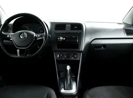 Volkswagen Polo V Рестайлинг