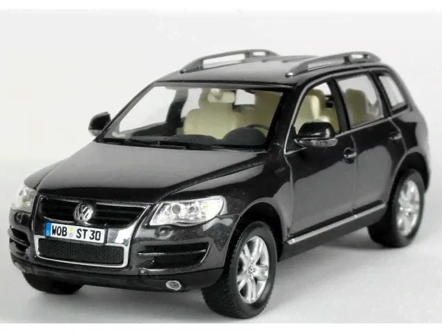 Масштабная модель Volkswagen Touareg I Facelift 2008 galapagosanthrazitmet лучшая цена!-4