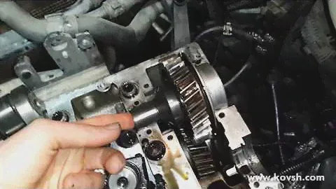 Почему(?) лопнул распредвал на Volkswagen Transporter V 2.5 TDi