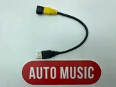 ПЕРЕХОДНИК К ШТАТНОМУ USB НА VOLKSWAGEN/SKODA V2 20-008