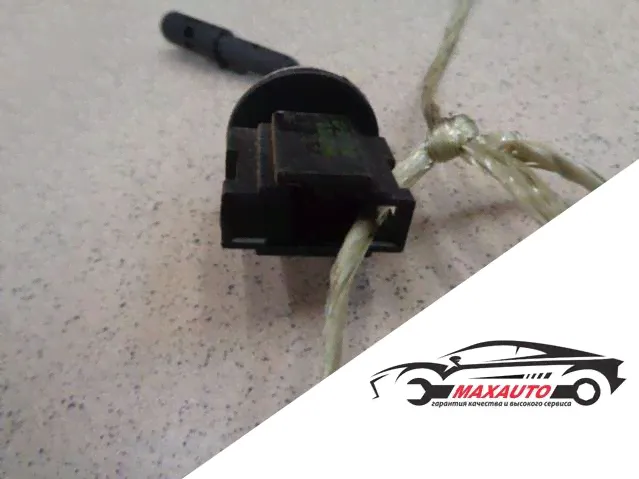 Датчик температуры воздуха Volkswagen Passat B6 2005-2010 BSE Volkswagen Passat 2009г. (артикул Д53-30702140)