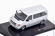 Volkswagen T4 Caravelle 1990 silver (iXO 1:43)