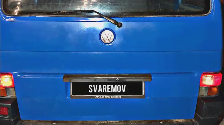 Какую эмблему я ПРИКАЛХОЗИЛ на хлопушку своего VW T4!
