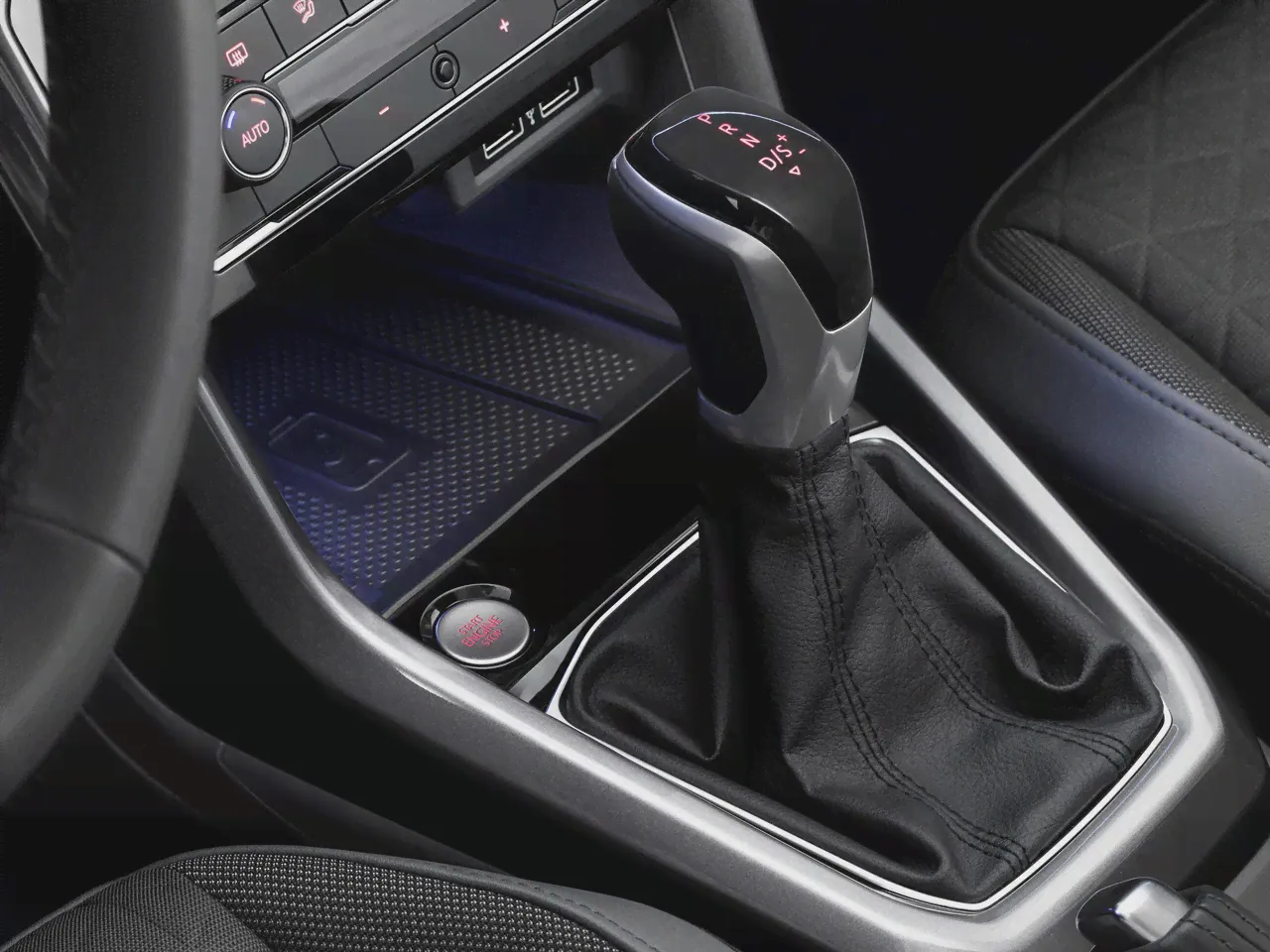 Volkswagen T-CROSS 2022 года-4