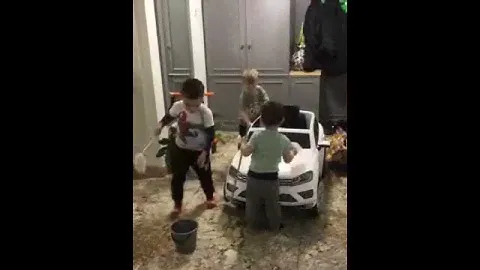 Детский электромобиль Volkswagen Touareg