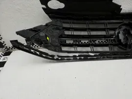 Решетка радиатора Volkswagen Polo 6 Liftback
