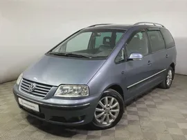 Купить Volkswagen Sharan 2009, 1.9d AT (115 л.с.) Серый с пробегом 196784 км / 5764153 по цене от 691 900 руб в АвтоСпецЦентр - официальный дилер в Москве