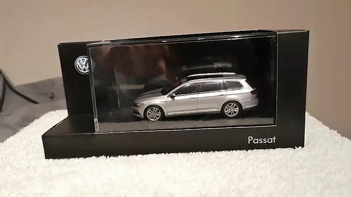 volkswagen passat b8 Estate 1/43 by herpa.
