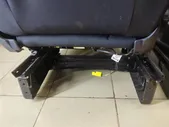 Сиденья передние для VOLKSWAGEN Caddy 4 2K5881805MQ