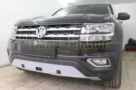 Защита радиатора Volkswagen Teramont 2017- black низ с парктроником PREMIUM