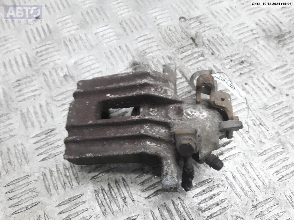 Суппорт задний правый Volkswagen Bora 54674706