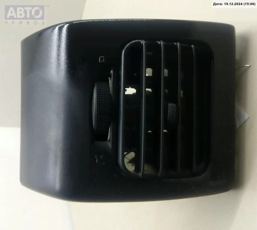 Дефлектор обдува салона Volkswagen Golf-3-0