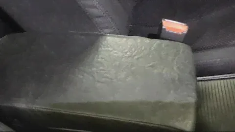 Замена обшивки подлокотника VW Passat B6