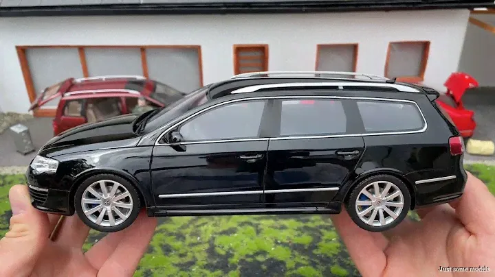 1:18 Volkswagen Passat R36 (B6) Variant 2008, Deep Black Pearl 2T - Otto-mobile [Unboxing]