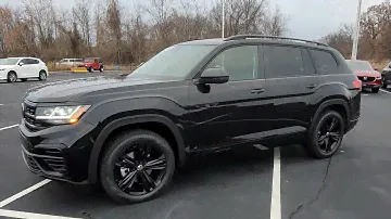 2023 VW Atlas 3.6 SEL R-Line Black Edition 4Motion w/captain's chairs