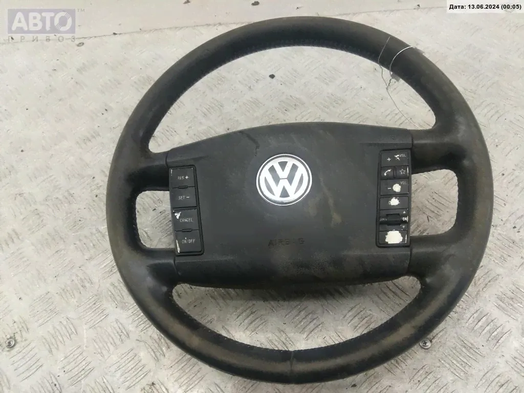Руль Volkswagen Touareg-0