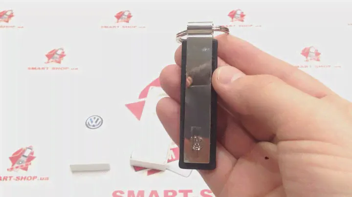 Брелок-подвеска Volkswagen Key Chain Pendant Silver Metal (000087010GYPN)